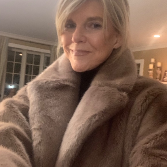 NEW STAND STUDIO Faux Fur Coat, "Janice", One Size - Picture 10 of 12